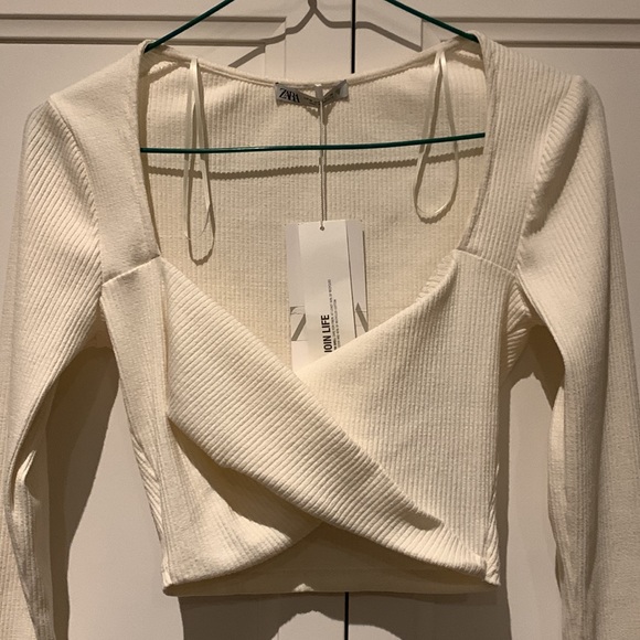 Zara long sleeved crop top - Picture 3 of 5